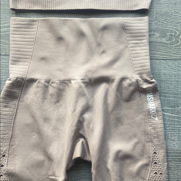 Gym shark set Sports bra And Leggings - Picture 4 of 5